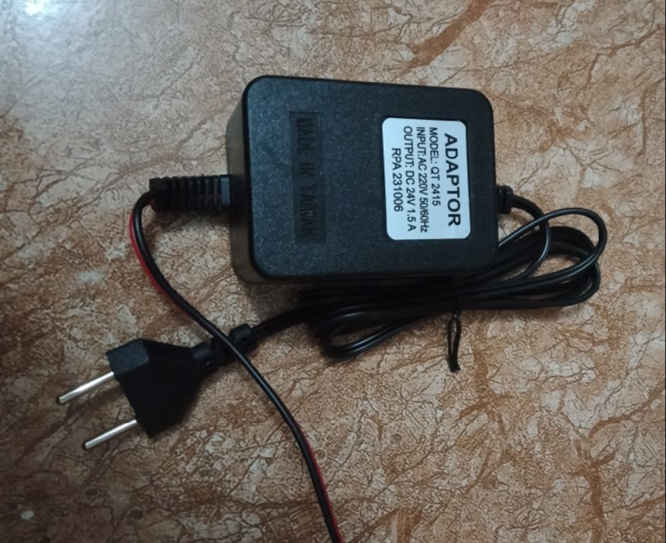 Adapter giúp biến đổi nguồn điện
