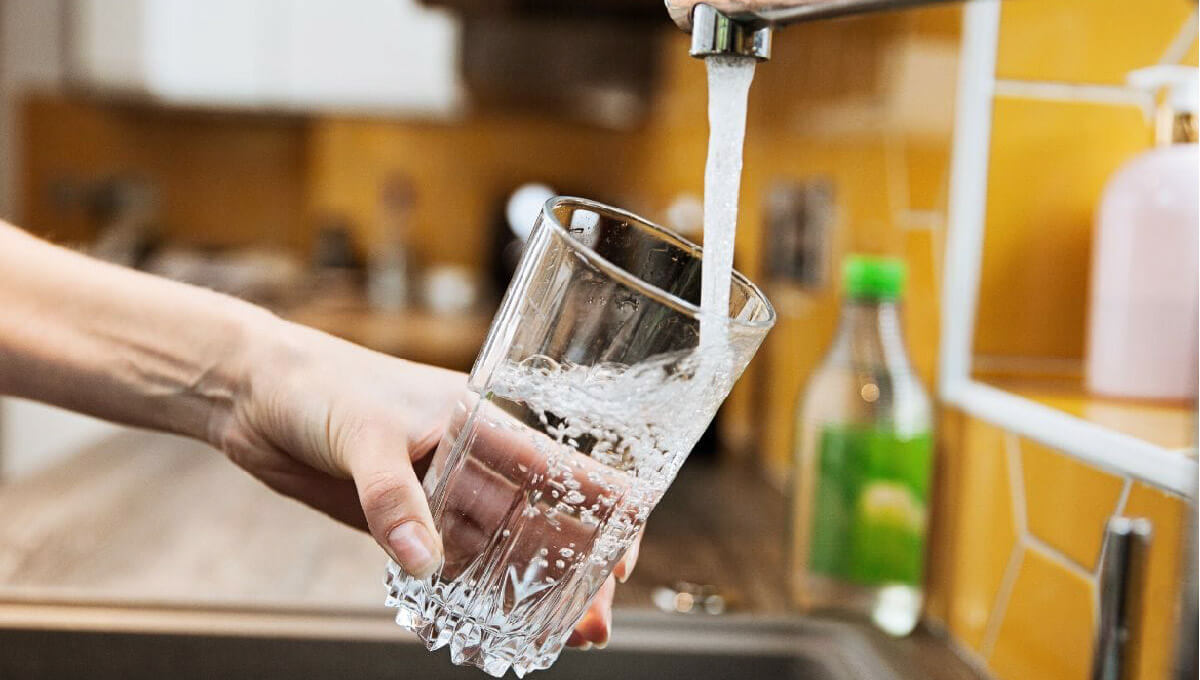 Nguồn nước đảm bảo an toàn sẽ giúp bạn tránh khỏi các bệnh lây truyền khi dùng nước